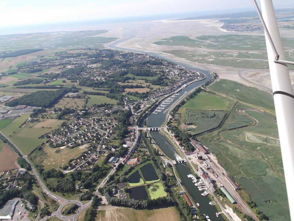 Gite Fluvial De La Baie De Somme Le Lihoury Saint-Valery-sur-Somme Exterior photo