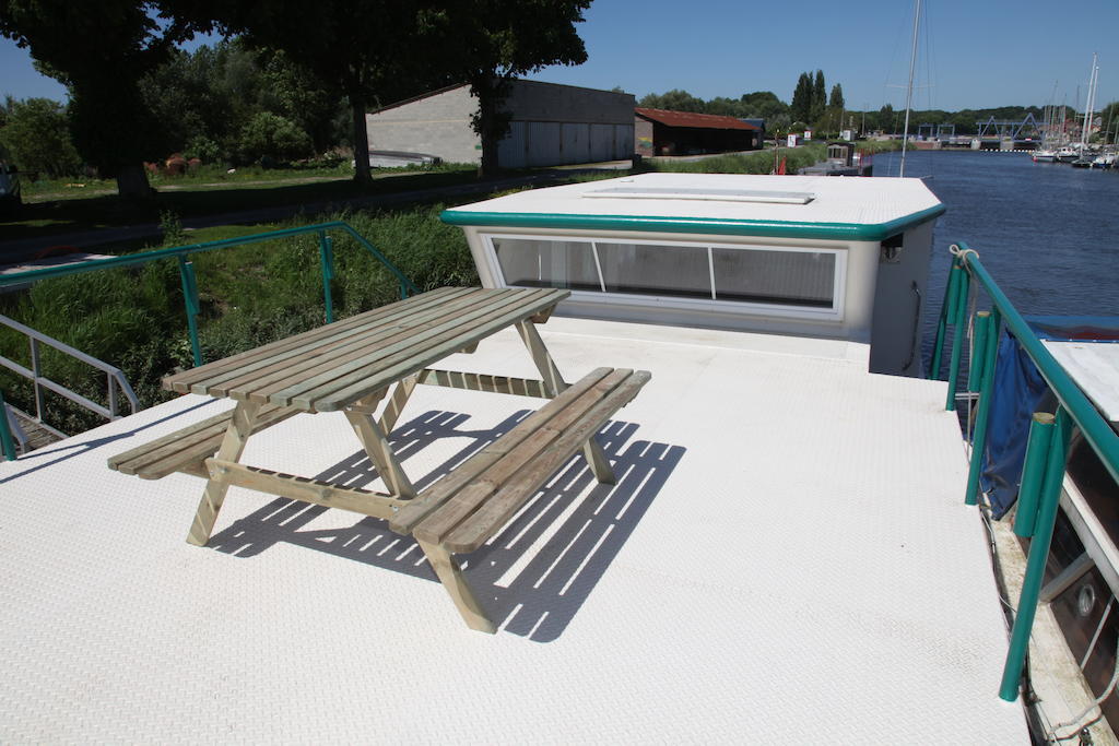 Gite Fluvial De La Baie De Somme Le Lihoury Saint-Valery-sur-Somme Exterior photo